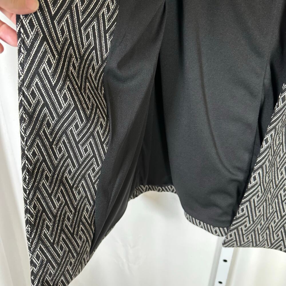 Chico's Black White Open Front Stretch Longline Blazer Jacket Sz 2 (L) Office - Picture 4 of 11